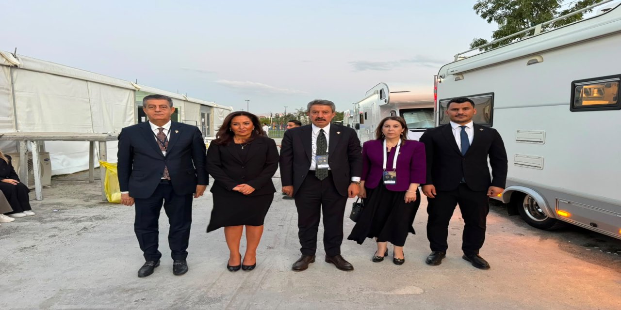 DEM Parti’den İhraç Edilmişti! Türkan Kayır AK Parti’ye Katıldı
