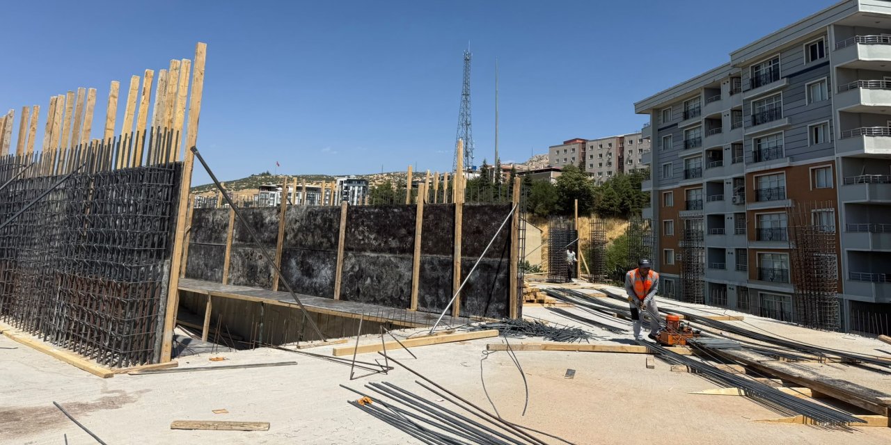 Şırnak’ta 2022’de Başlayan Katlı Otopark Projesi 4 Yıldır Tamamlanmayı Bekliyor