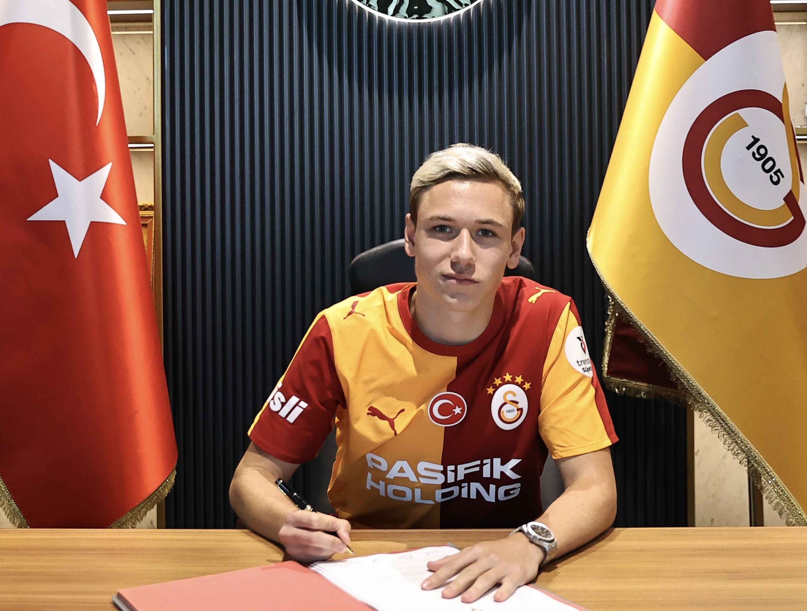 Cimbom'un Yeni Yıldızı Batrakov’dan Kupa Sözü!