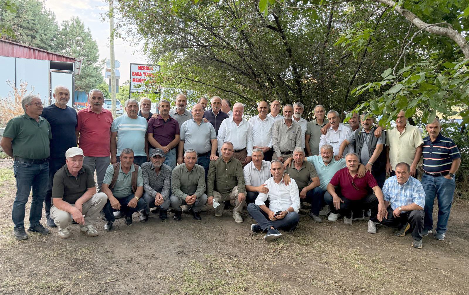 Lise arkadaşları 43 yıl sonra Ahlat'ta buluştu