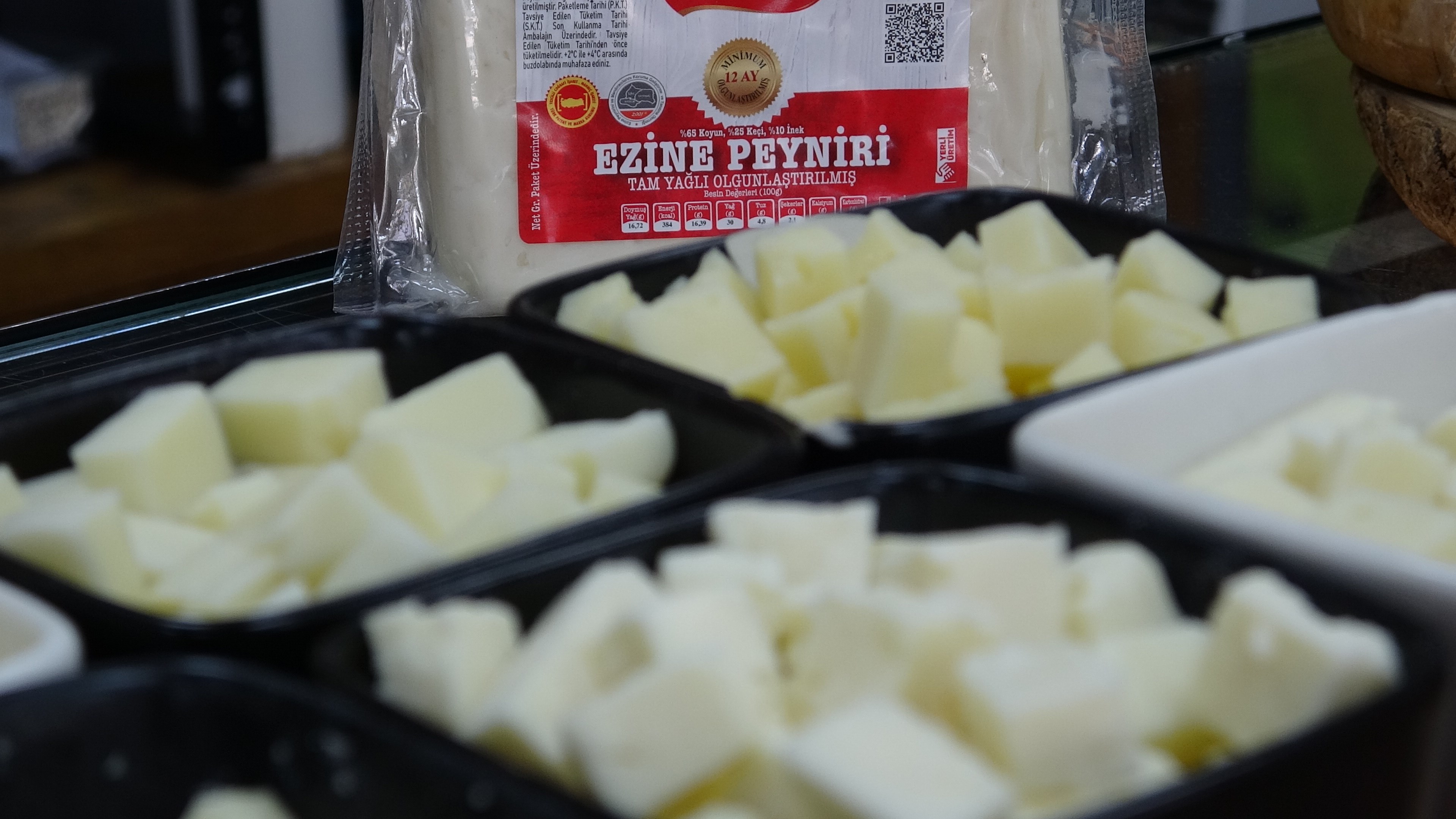 Dünyaca ünlü Ezine peynirinde karekod dönemi