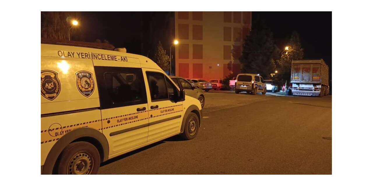 Adana’da bıçaklı kavga: 1 yaralı