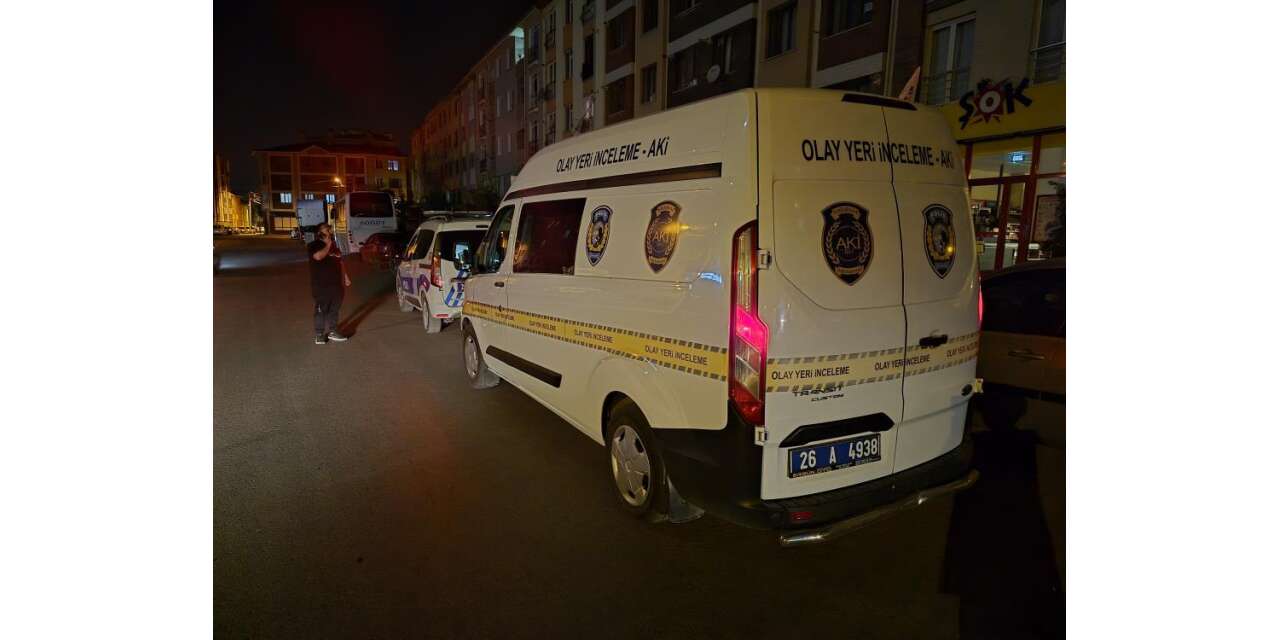 Kalp krizi geçiren şahıs ambulansta hayatını kaybetti