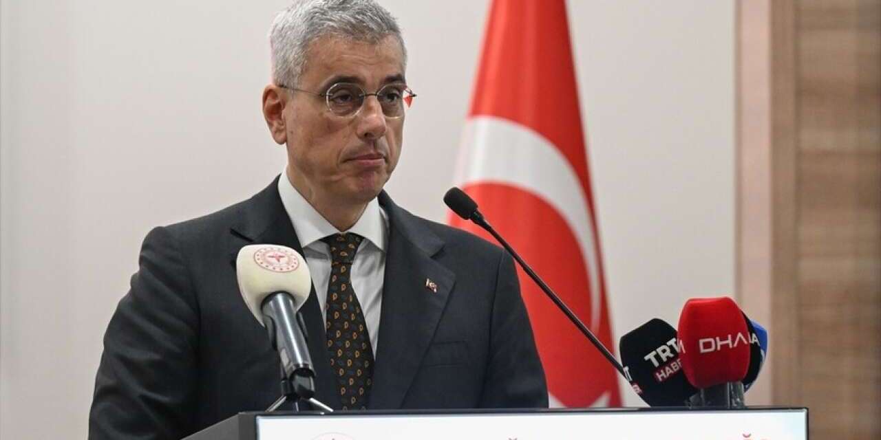 Bakan Memişoğlu Müjdeyi Verdi: İlaç ve Tedavilerde Yeni Dönem