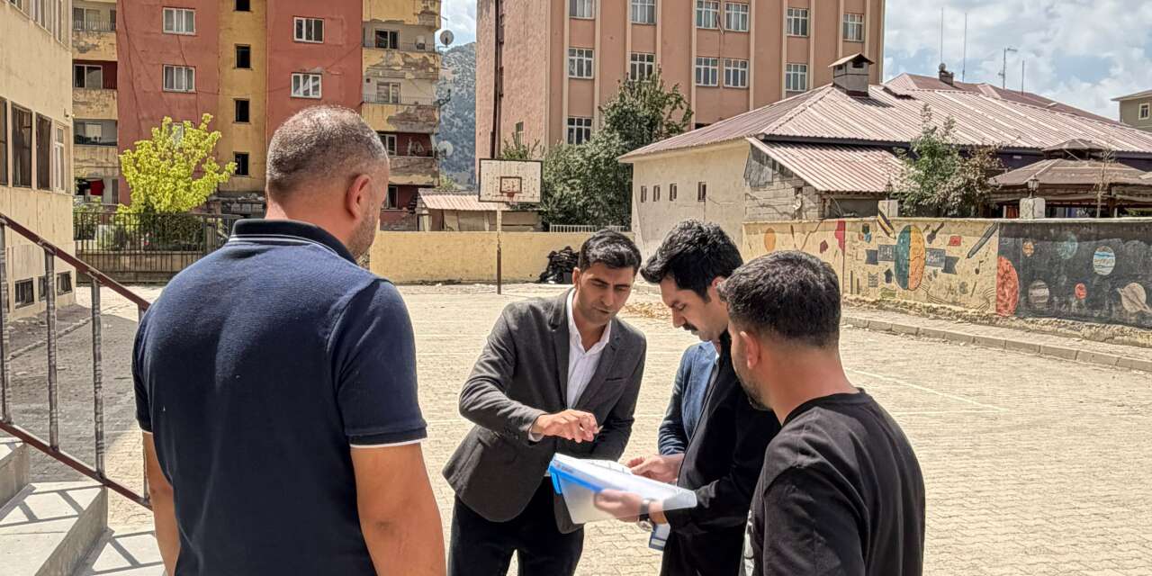 Kaymakam Tutal okulları tek tek gezdi: 'Eksik kalmayacak' talimatı