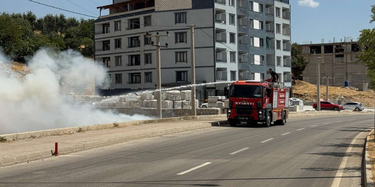 Şırnak-Uludere yolunda örtü yangını paniği
