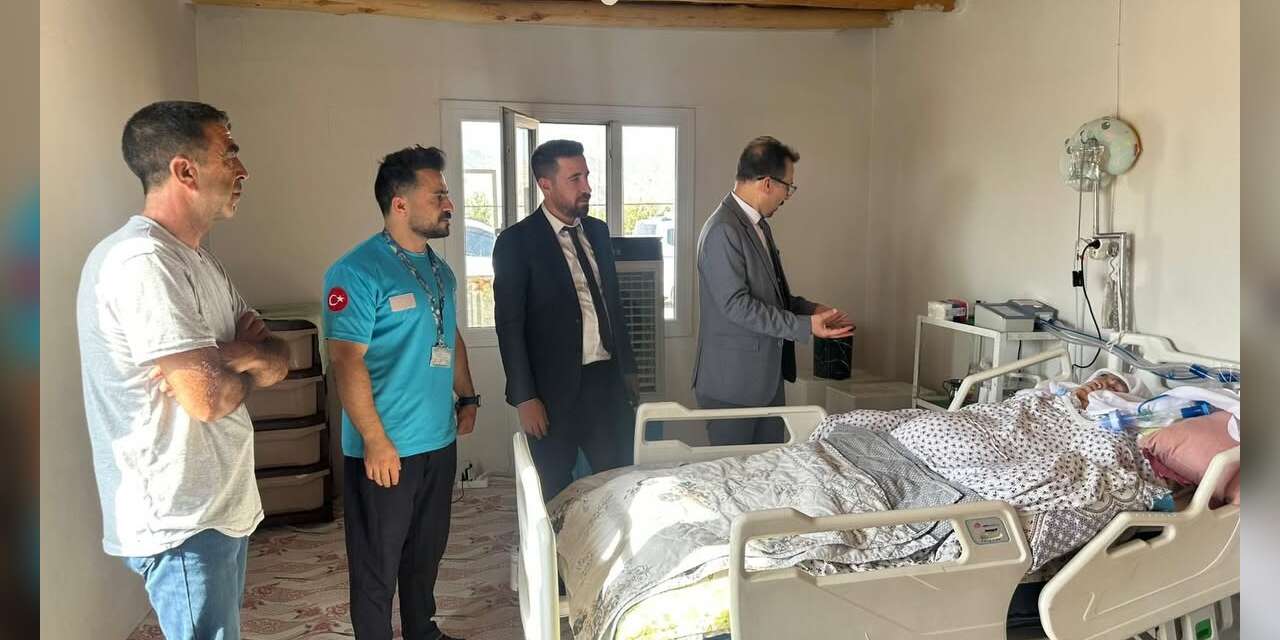 Cizre'de Hastane Başhekimleri Evde Sağlık Hastalarını Yalnız Bırakmadı