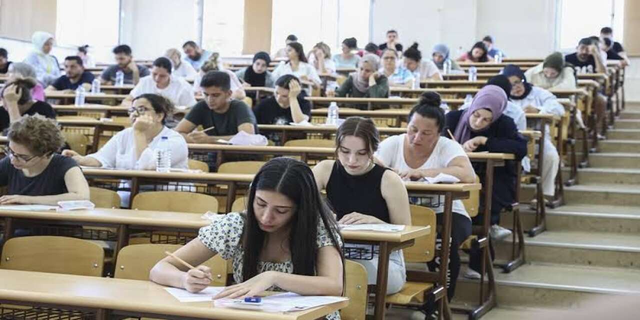 1,7 Milyon Adayın Beklediği Saat Geldi