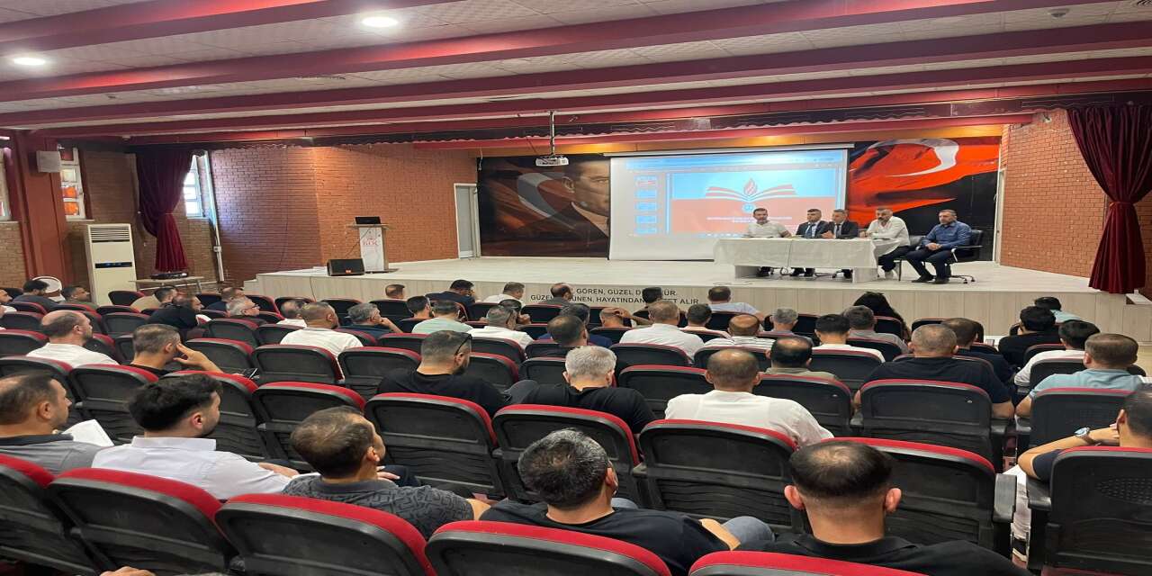 Silopi’de yeni eğitim yılı öncesi okul müdürleriyle toplantı