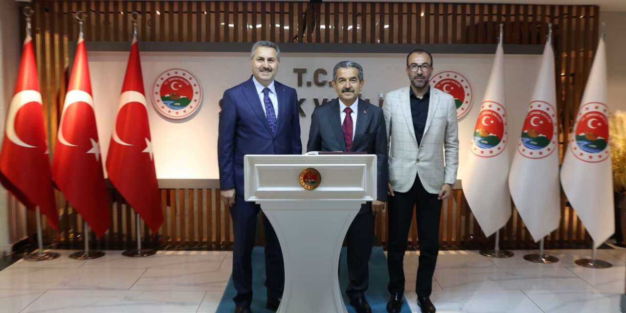 Şırnak Valisi Ekici’ye AK Parti Heyetinden Ziyaret