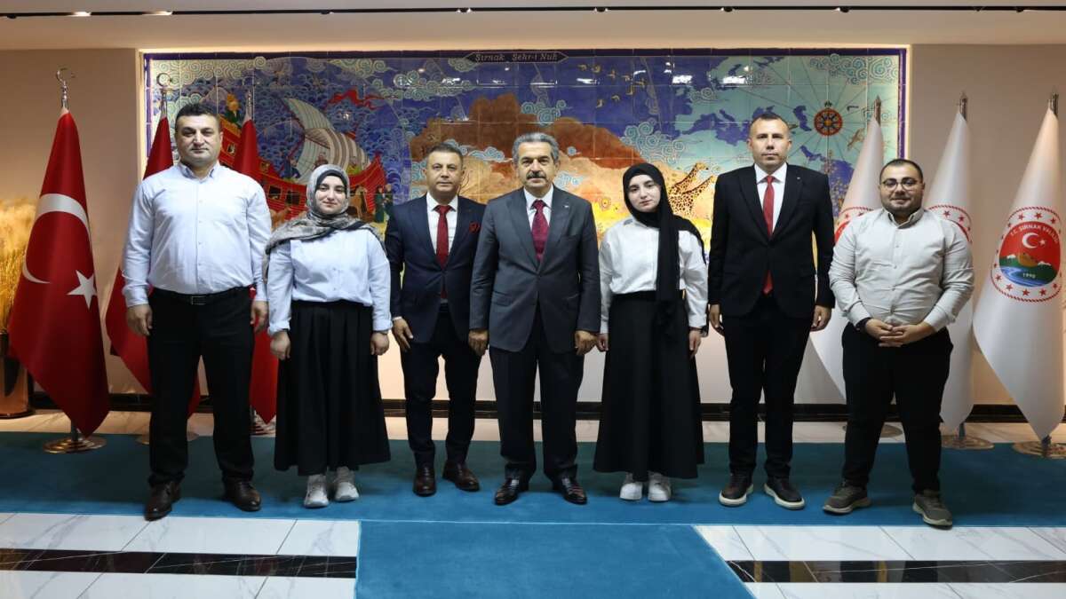 Vali Ekici’den Tıp Kazanan İkizlere Anlamlı Tebrik!