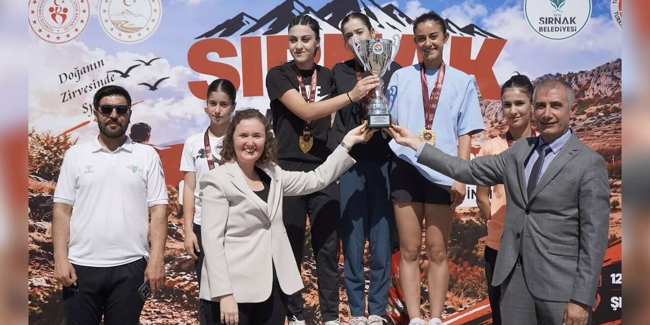 Vanlı sporcu Şırnak'ta Türkiye 2.'si oldu
