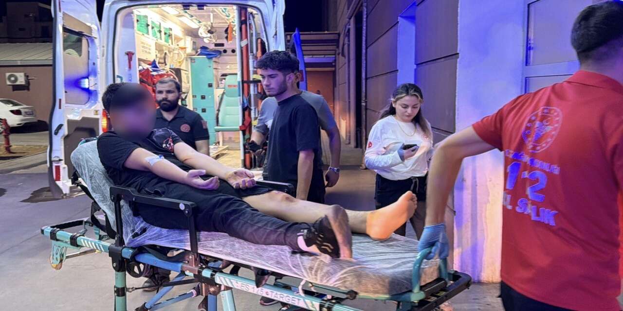 Adıyaman’da Motosiklet Kontrolden Çıktı: 1 Kişi Yaralandı