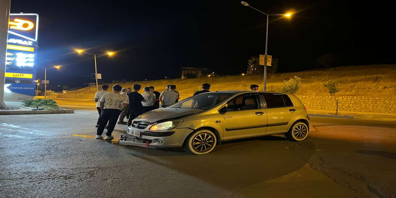 Şırnak Merkezde Trafik Kazası: Yaralıların Olduğu Öğrenildi