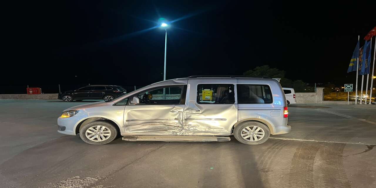 Şırnak Merkezde Trafik Kazası: 7 Kişi Hafif Yaralandı
