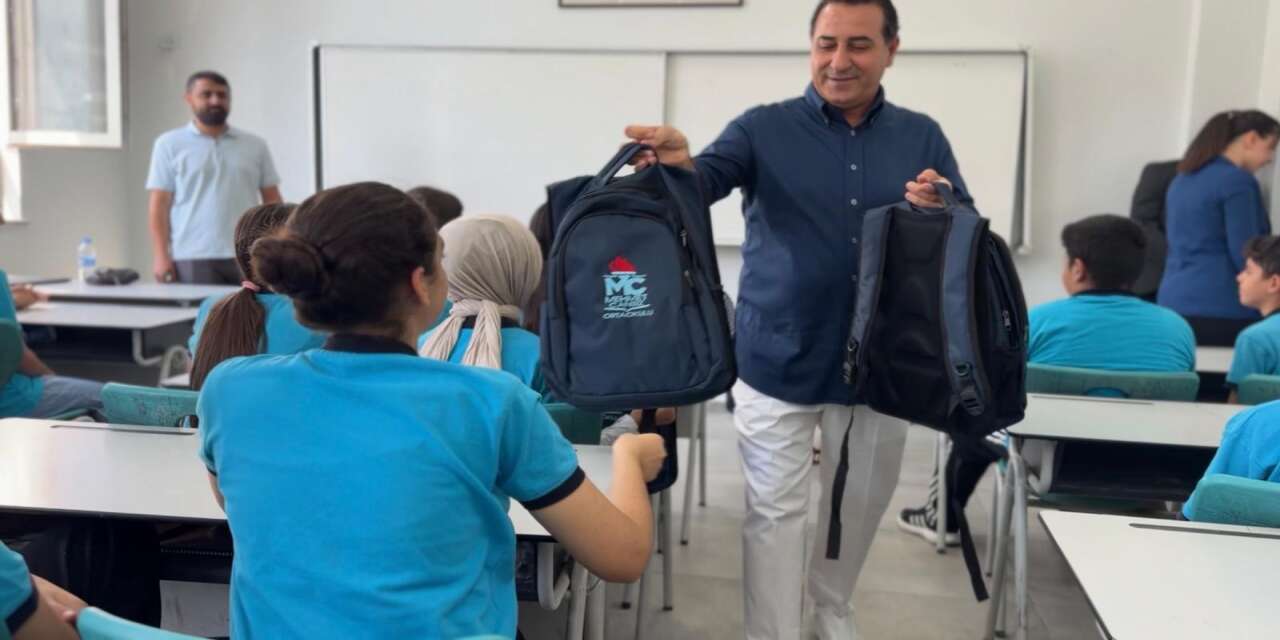 Mehmet Esra Cansız Vakfı’ndan Eğitime Anlamlı Destek: Yeni Eğitim Yılında Çocukların Heyecanına Ortak Oldu