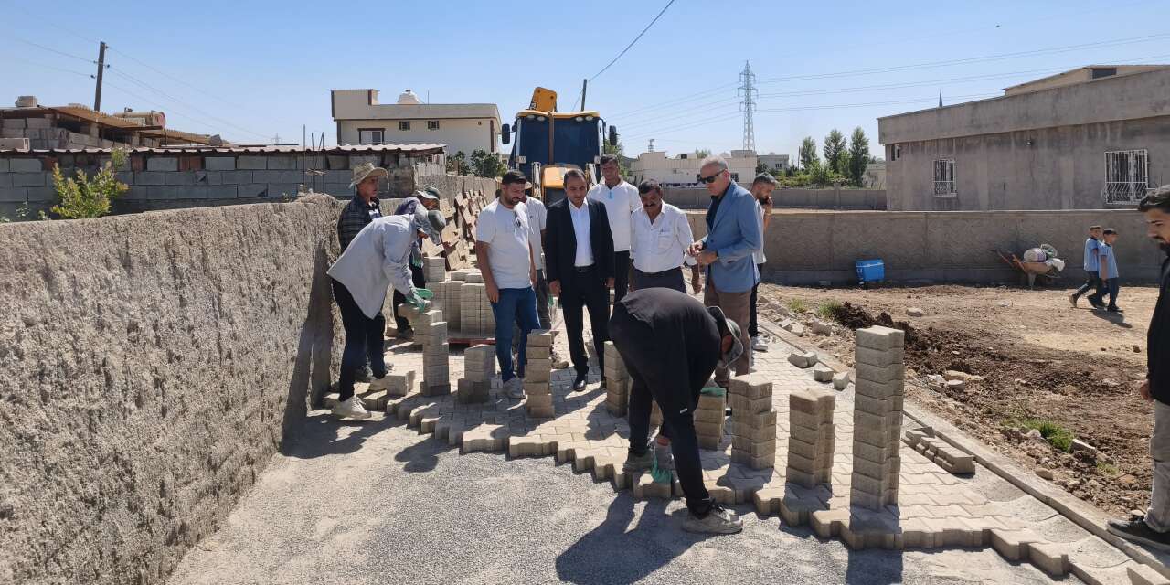 Şırnak’ta Bir Mezrada Daha Yollar Yenileniyor