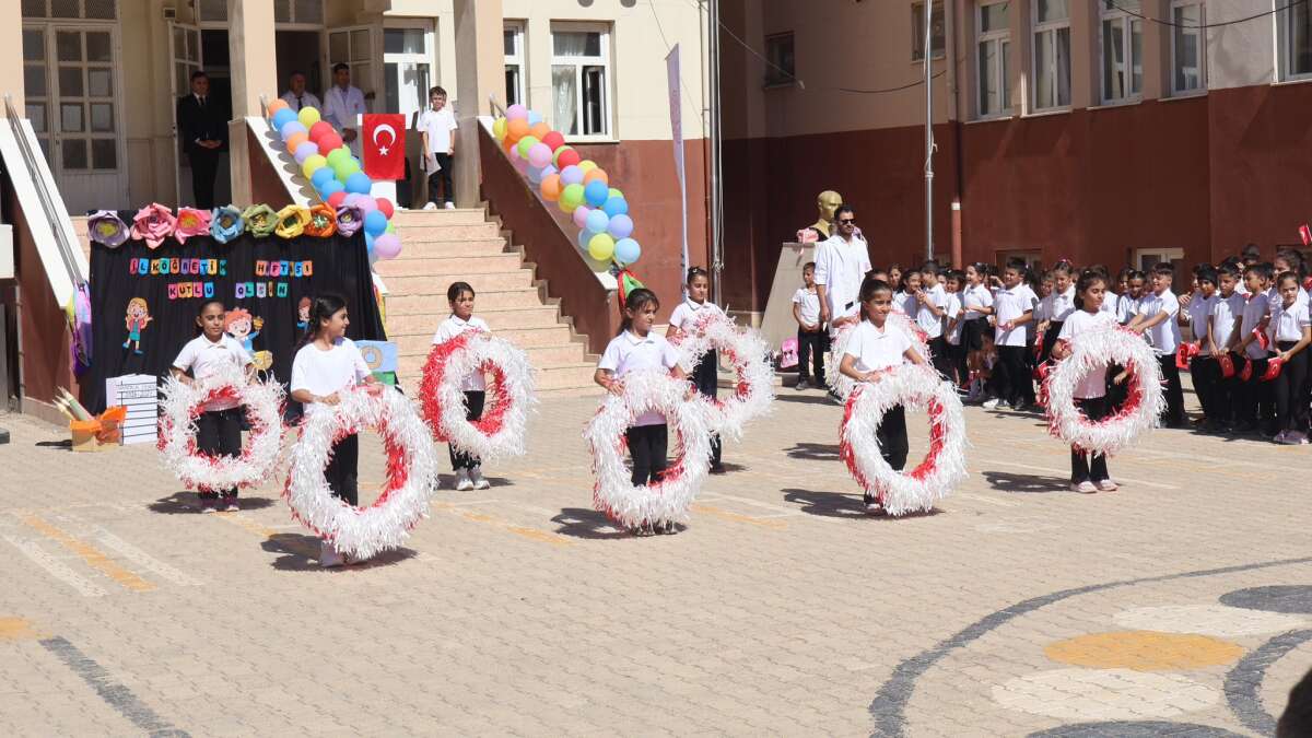 Şırnak’ta Öğrencilerin İlköğretim Haftası Heyecanı Dikkat Çekti