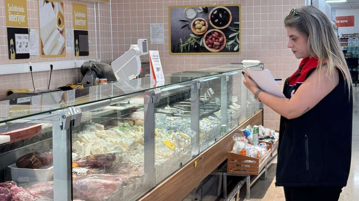 Şırnak’ta Marketlerde Tarım Ürünlerinin Fiyatları Takip Ediliyor