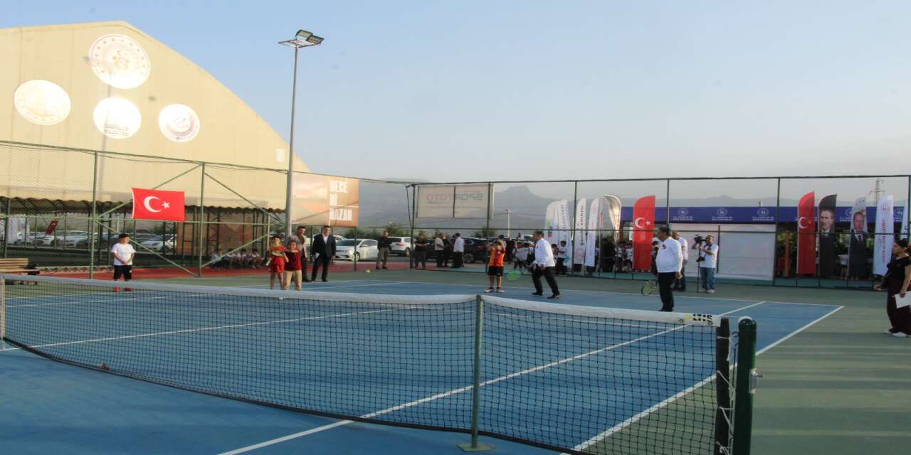 Şırnak’ta 6 ülkeden 73 raket Cudi Cup için buluşuyor