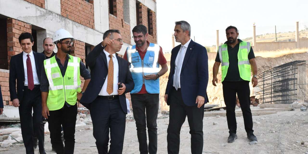 Şırnak’ta Dev Spor ve Gençlik Yatırımları yerinde incelendi