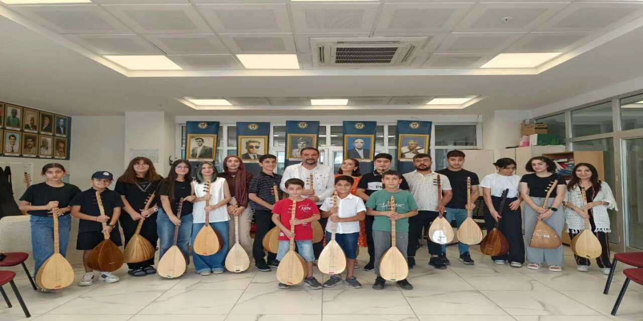 Cizre’de El-Cezeri Korosu’ndan Gençlere ve Yetişkinlere Müzik Eğitimi