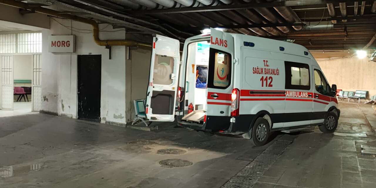 İnşaattan Düşen Kalıp Ustası, hayata tutunamadı