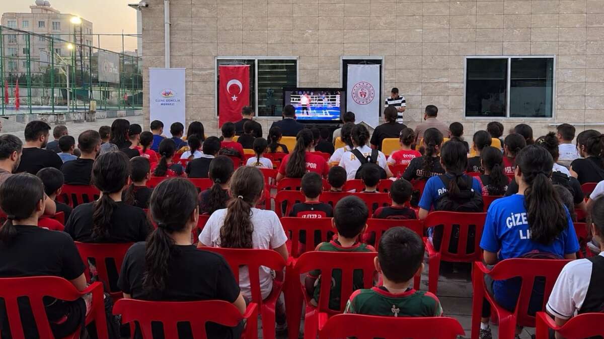Şırnaklı Milli Boksör Nurselen Yalgettekin Avrupa’da Yarı Finalde