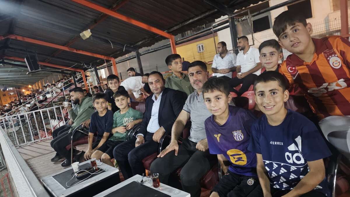 Silopi Kaymakamı Partal Çocukların Maç Sevincine Ortak Oldu