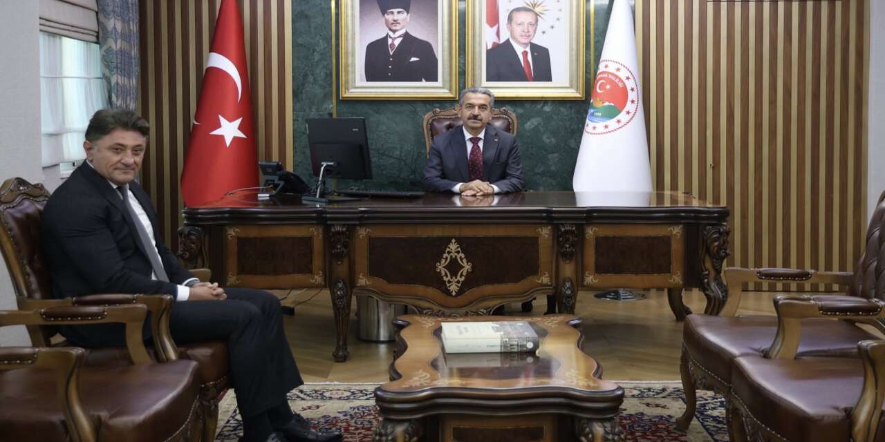 Şırnak Valisi Ekici'den yeni İl Emniyet Müdürü Doğan'a başarı dileği