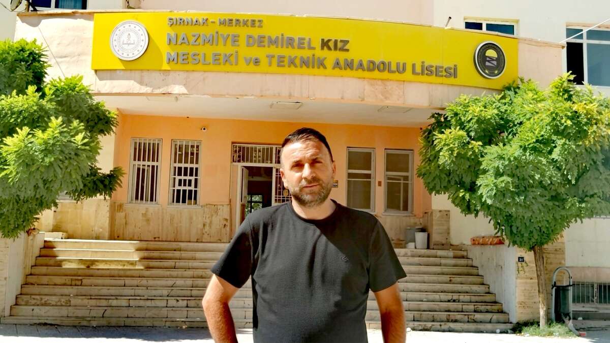Şırnak'ta Okul Tadilatı Velileri İsyan Ettirdi: "Kız Çocuklarımız Sabahın 6'sında Yollara Düşüyor!"