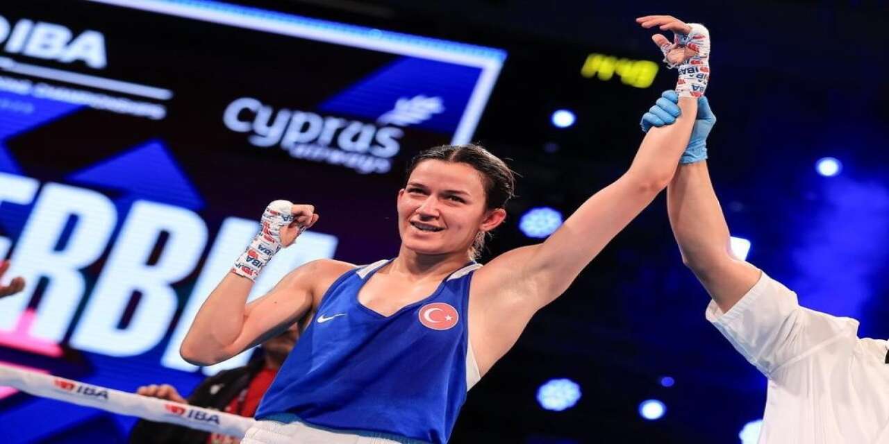 Milli boksör Hatice Akbaş Avrupa Şampiyonu oldu