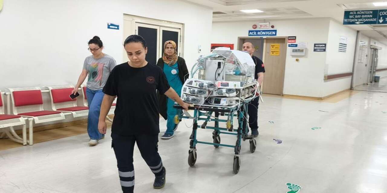 Siirt’te 8 günlük bebeğin kritik kalp hastalığı ortaya çıktı