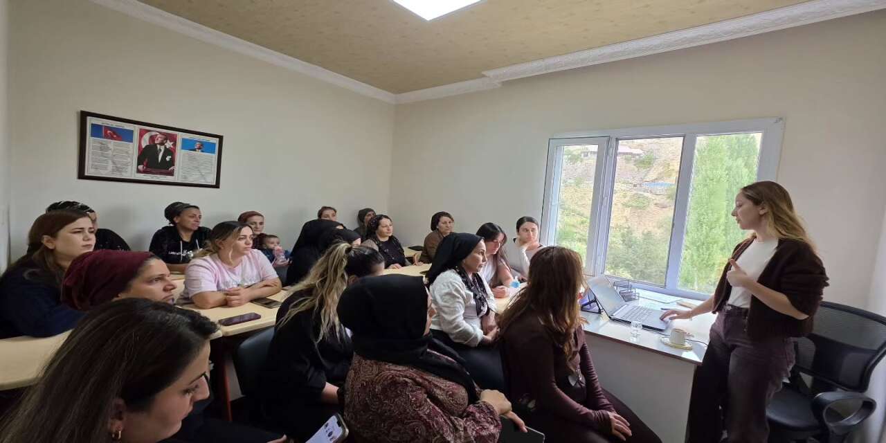 Şırnak’ta kadın sağlığı ve aile planlaması eğitimi düzenlendi