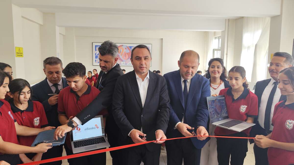 Şırnak’ta öğrenciler için 30 bilgisayarlı teknoloji sınıfı açıldı