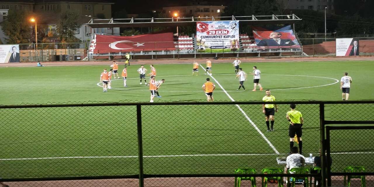 Şırnak'ta Yazı İşleri - Botan Spor Maçında Cumhuriyet Kupası Heyecanı
