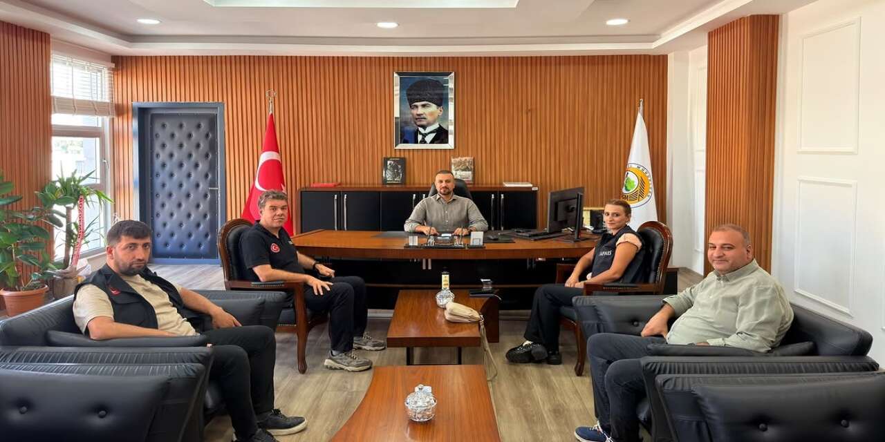 Şırnak Kışa Hazırlanıyor: AFAD Müdürü Muzaffer İşlek'ten Kritik Çığ ve İklim Uyarısı!
