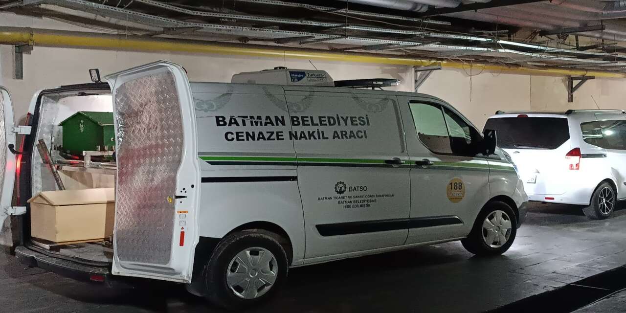 Batman’da Sokak Ortasında Silahlı Dehşet: 27 Yaşındaki Genç Yaşam Mücadelesini Kaybetti!