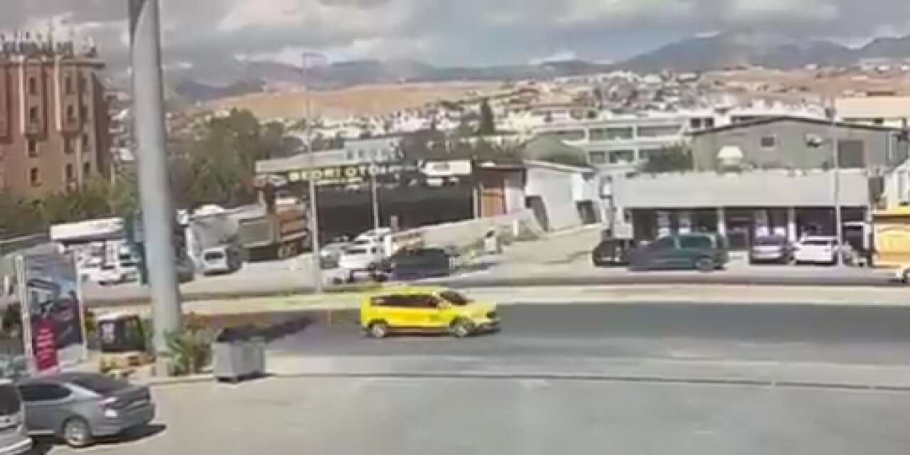 Silopi’deki Motosiklet Kazası Güvenlik Kamerasında