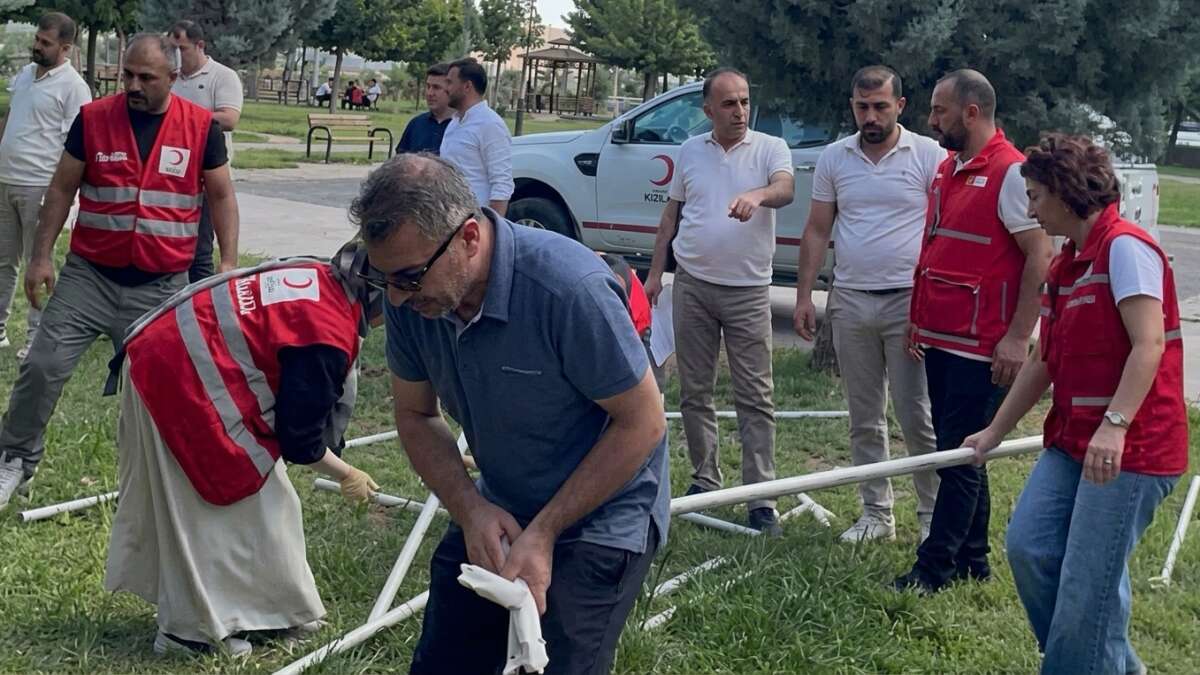 Cizre'de Kızılay Afet Yönetimine Giriş Eğitimi: Şırnak, Hakkâri ve Batman Ekipleri Katıldı