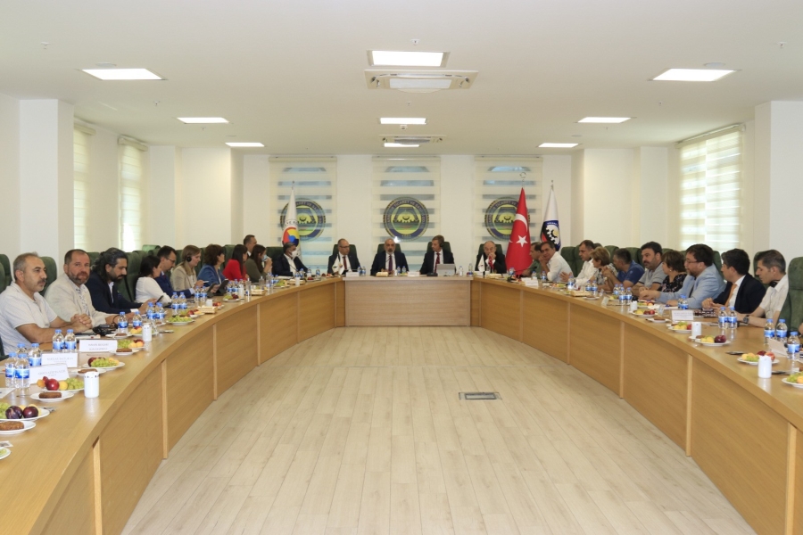 Diyarbakır Ticaret ve Sanayi Odası, Diyarbakır’a hava ulaşımı ile ilgili görüşme gerçekleştirdi