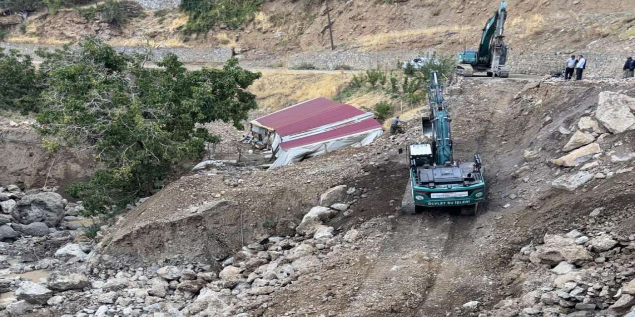 Beytüşşebap’ta Haberimiz Ses Getirdi: DSİ Dere Islah Çalışmalarına Başladı