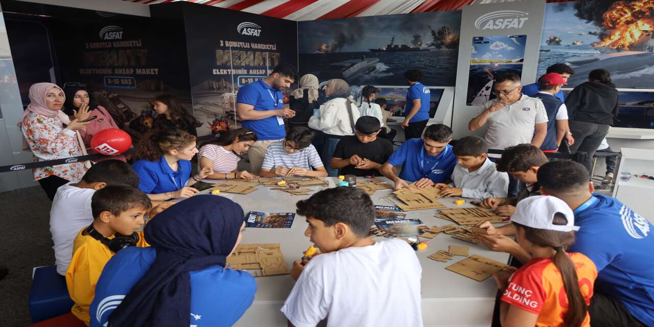 TEKNOFEST Güneydoğu'da Çocuklara Özel Yerli Teknoloji Aşısı: Minikler MEMATT Maketi Yaptı!