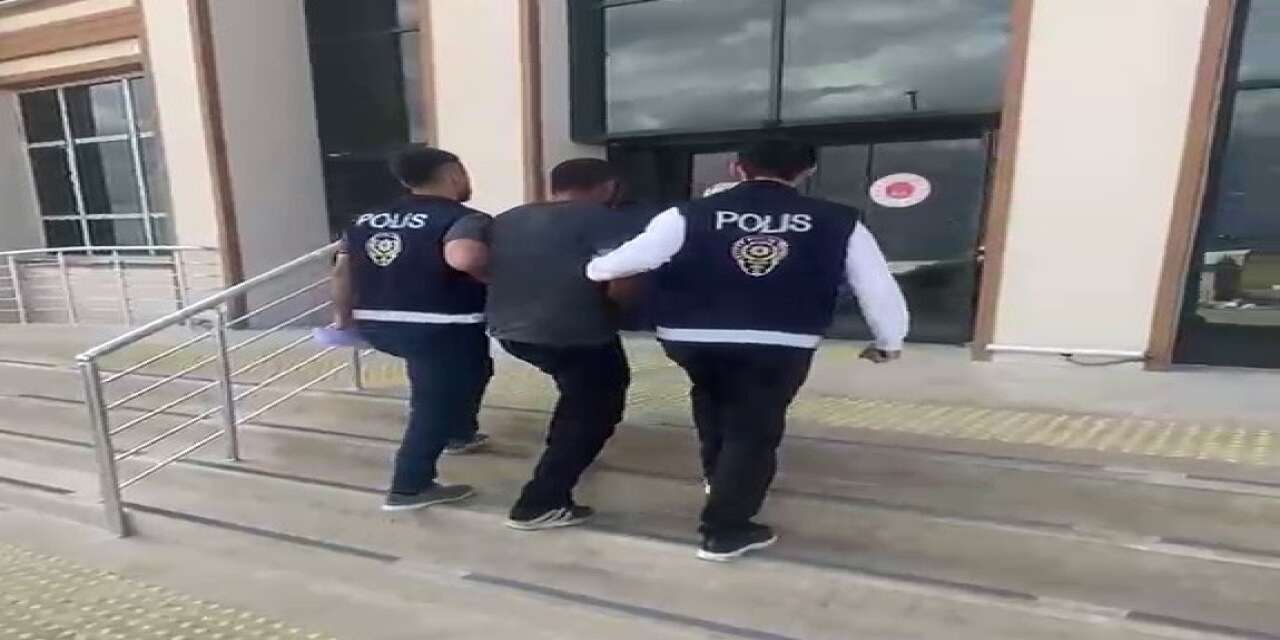 Ağabeyinin Kimliğiyle Gezen Firari Yakalandı!