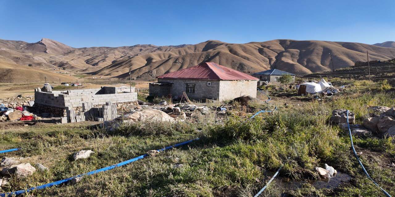 Şırnak'ta 30 Yıl Sonra Köye Dönüş: Beytüşşebap'ta Akarsu Köyü Yeniden Hayat Buluyor!