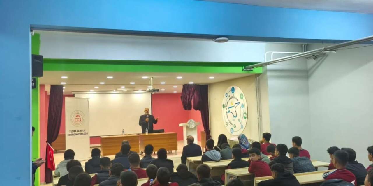 Van’da liseli gençlere “Güzel Ahlak” buluşması