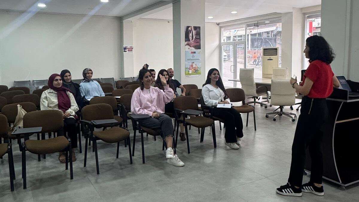 Şırnak’ta Yeni Bakım Personeline Mentörlük ve Eğitim Programı