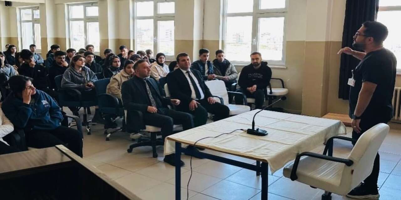 Cizre'de Öğrencilere Diş Sağlığı Eğitimi Verildi