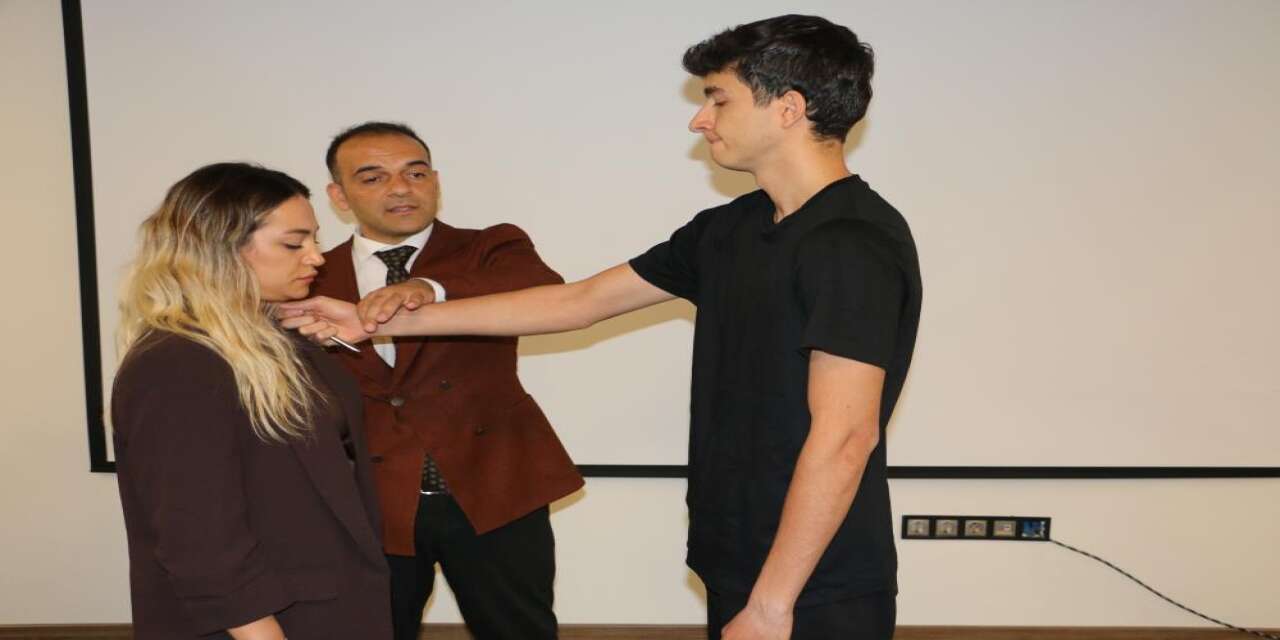 Diyarbakır’da 100 Kadına Güvenlik Eğitimi! Kadınlar Hem Haklarını Öğrendi Hem Kendini Savunmayı