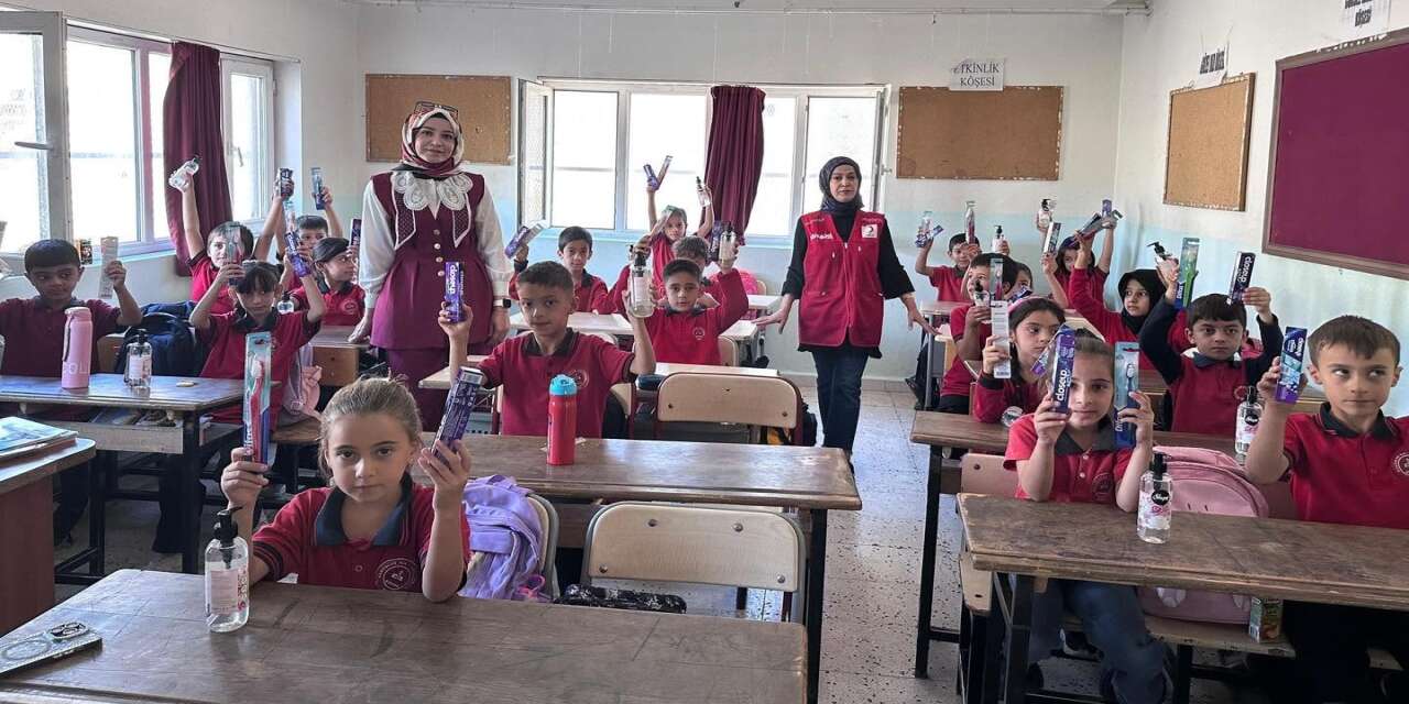 Kızılay Şırnak'tan Balverenli Öğrencilere Hijyen Desteği